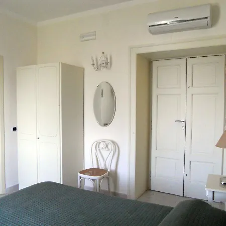 Vincenza Bed & Breakfast *